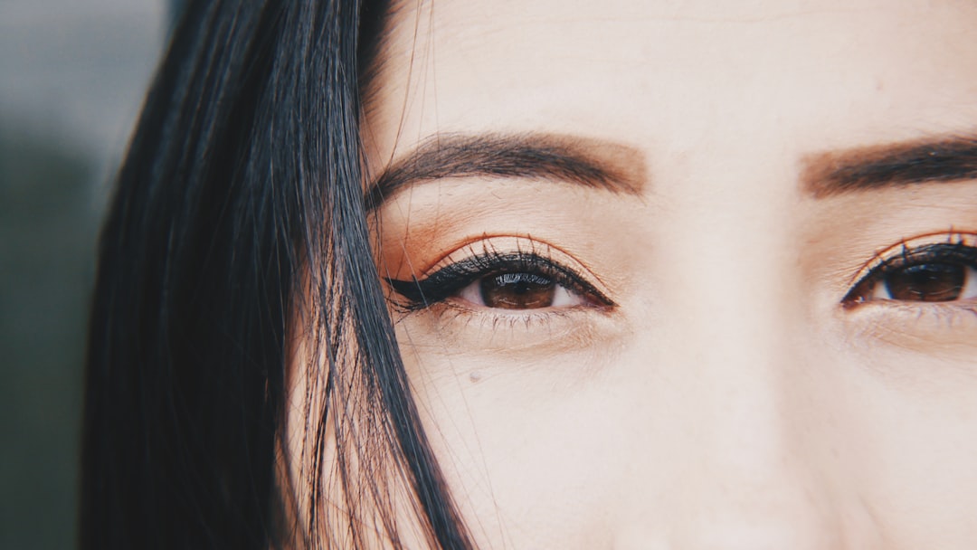 Essential Tips for Applying Eye Makeup Like a Pro Essential Tips for Applying Eye Makeup Like a Pro